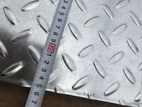 无锡唐正金属材料 产品展厅 >江苏无锡热镀锌花纹板加工定制